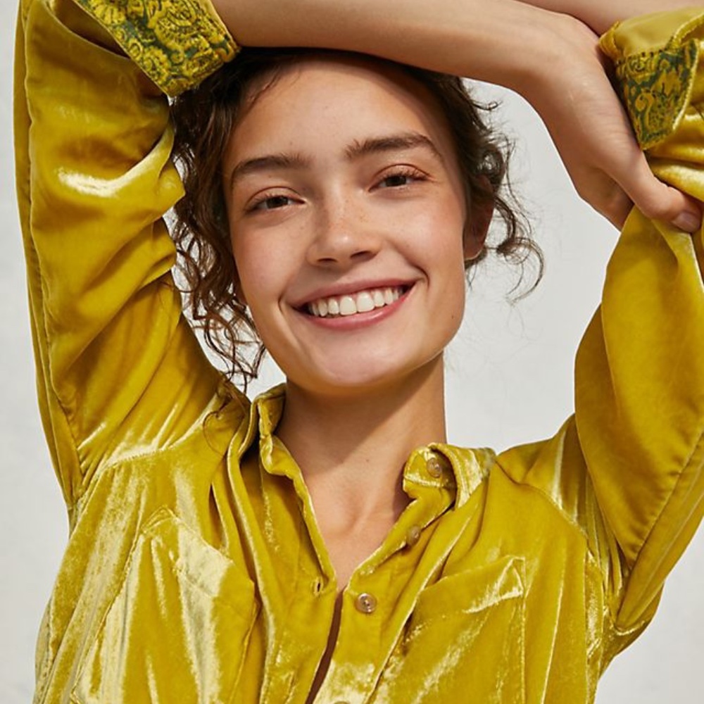 NWOT Pilcro Mara Velvet button down top